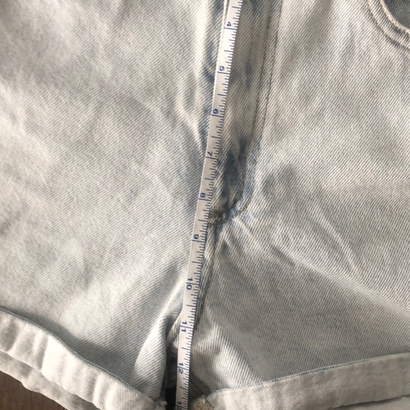 High-waisted jean shorts from Stradivarius - Picture 7 of 11